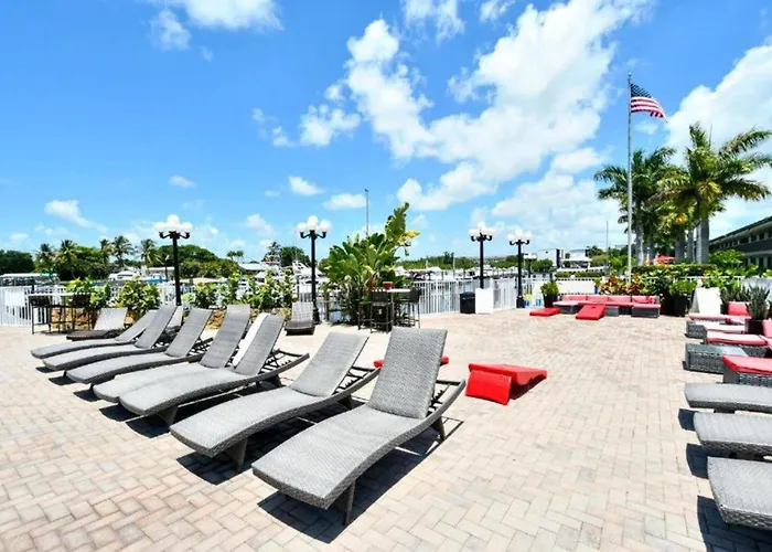 Getaway At The Marina