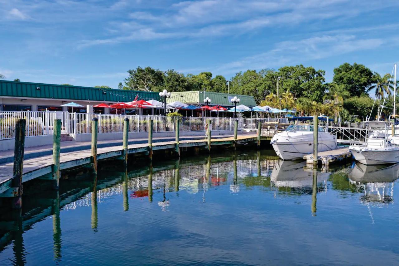Apartahotel Getaway At The Marina South Bradenton