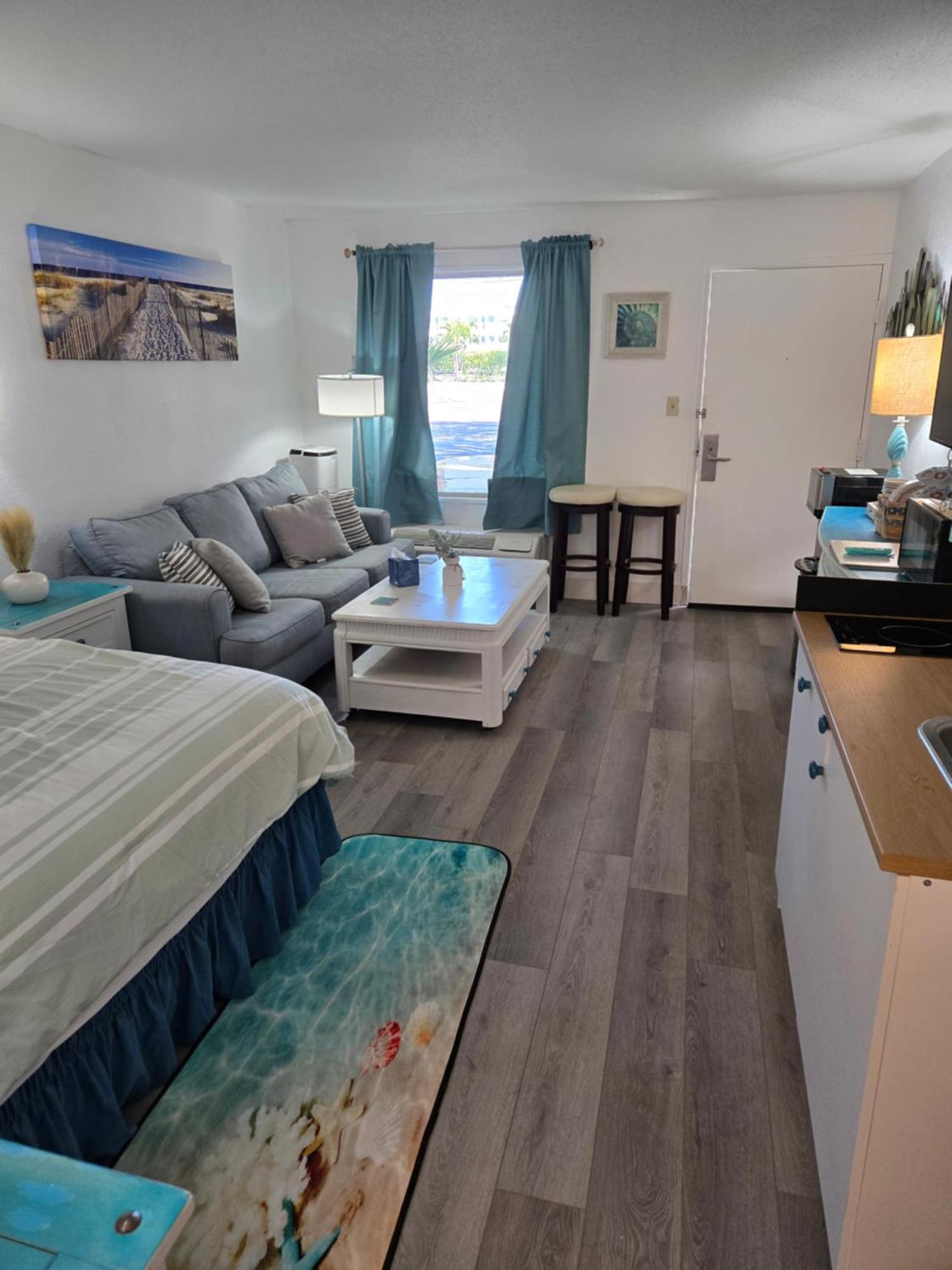 Apartahotel Getaway At The Marina